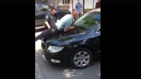 Unul a păzit nunta fiului lui Chicu, altul a dat cu mașina peste un deputat. Angajați SPPS, decorați de Dodon